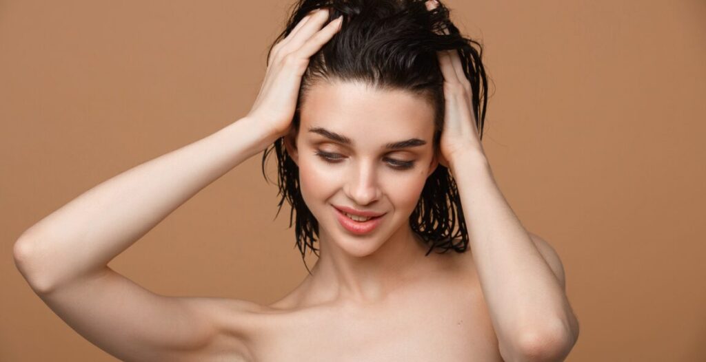 シャンプー前の頭皮ケアに！AVEDA パドルブラシ